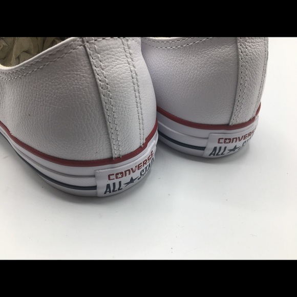 Converse Men’s Leather Low Chuck Taylor All Stars - Picture 3 of 8